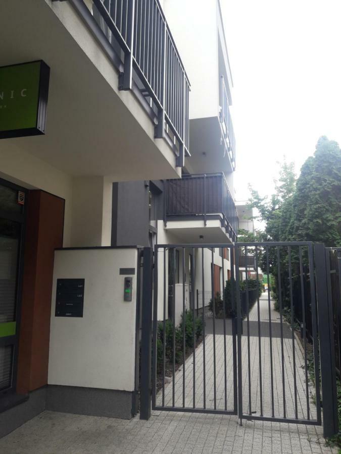 Апартаменты Apartament Dywizjonu Варшава Экстерьер фото